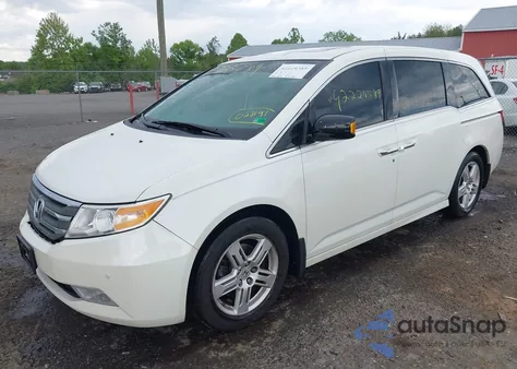 2013 Honda Odyssey Touring/Touring Elite z USA, uszkodzony, nr VIN 5FNRL5H99DB028191